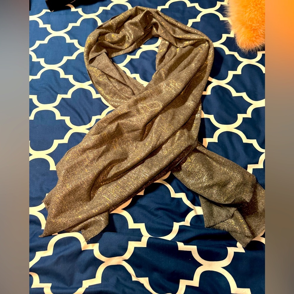 NWT gray and gold scarf